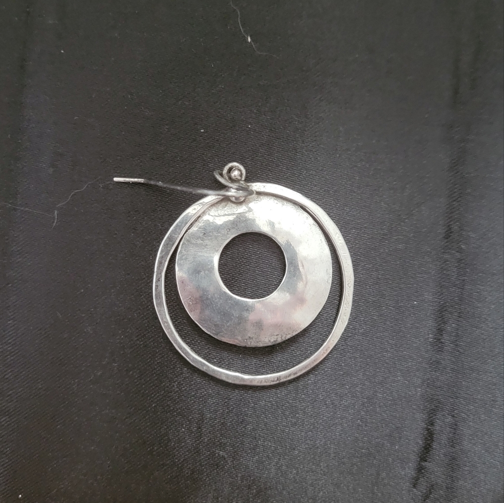 Silpada Sterling Perspectiva Solo Earring